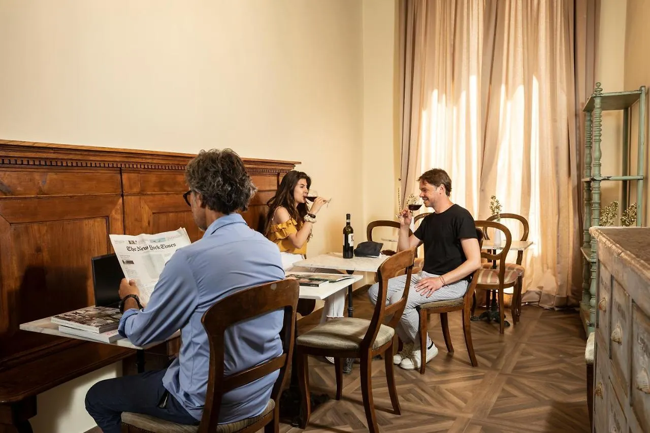 Palazzo Martellini Residenza D'Epoca Aparthotel Florence 3*,